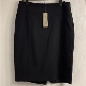 NWT. THE LIMITED TRAVEL COLLECTION SIZE 6